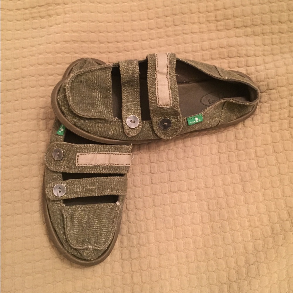 Sanuk Double Strap Olive Green Slip On Sanuks